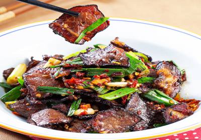 舌尖上的湘西密碼：十大土家苗寨風味，讓你體驗不一樣的煙火氣！