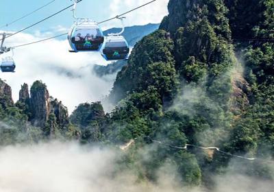 莽山五指峰漫游指南：踏云尋峰，探秘南嶺秘境